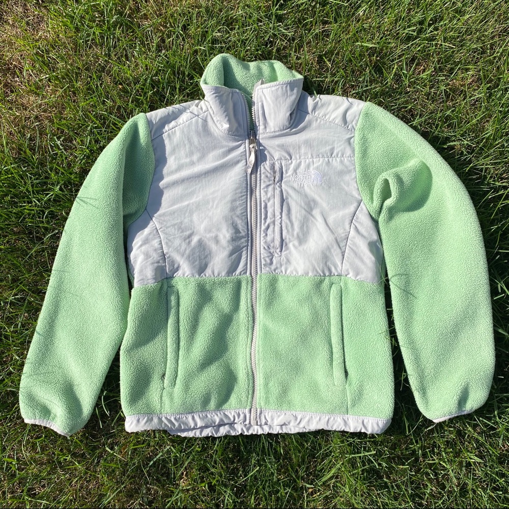 North Face Excellent condition fleece jacket